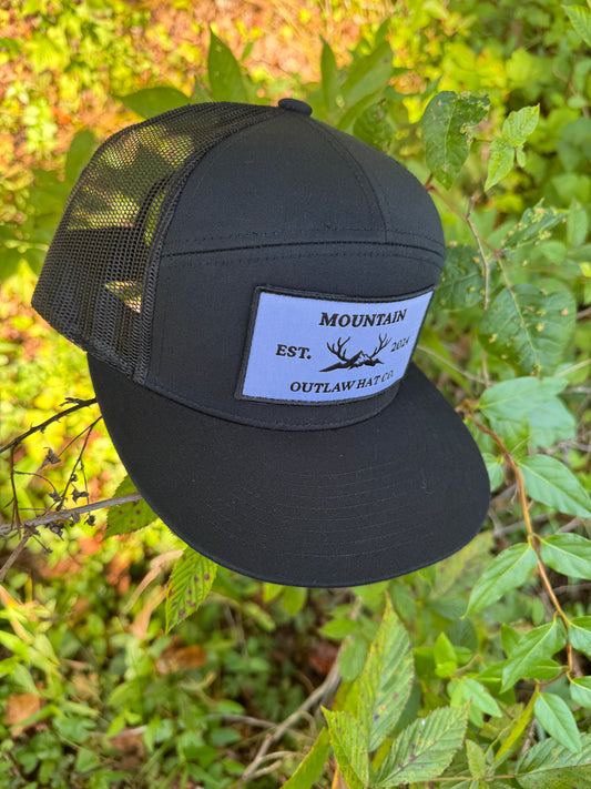 Black 7 panel SnapBack